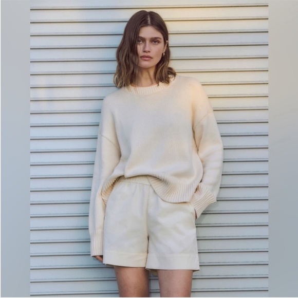 Everlane Sweaters - NWT Everlane Organic Cotton The Boxy Sweater in Everyday Cotton Canvas Size XS